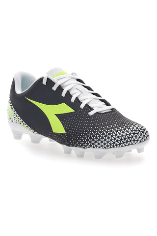Schwarze Fußballschuhe für festen Untergrund mit gelbem Diadora Pichichi 6 Mg14-Logo