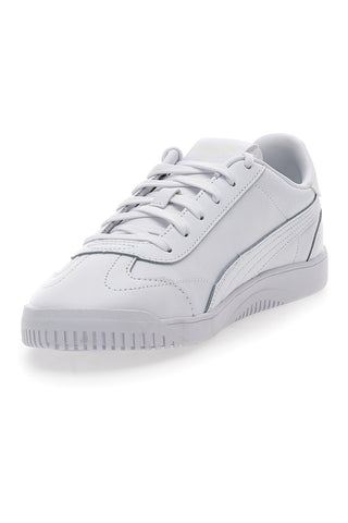 Weiße Turnschuhe mit seitlichem Puma Club 5v5-Logo