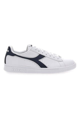 Weiße Sneakers mit blauem DIADORA TORNEO-Logo