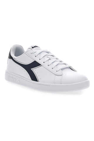 Weiße Sneakers mit blauem DIADORA TORNEO-Logo