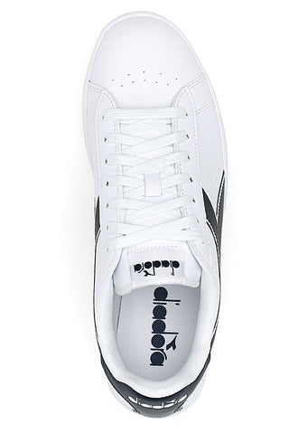 Weiße Sneakers mit blauem DIADORA TORNEO-Logo