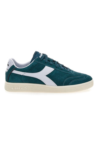 Grüne Sneakers mit weißem DIADORA KICK-Logo