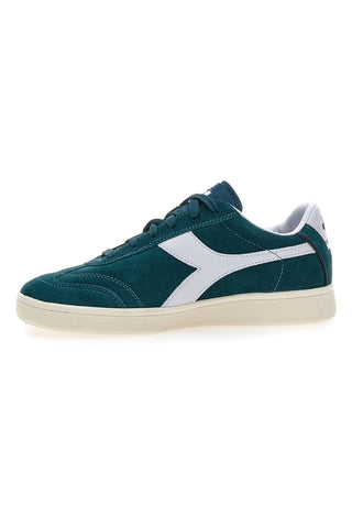 Grüne Sneakers mit weißem DIADORA KICK-Logo