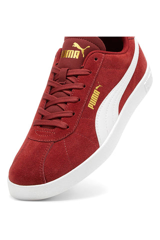 Rote Turnschuhe mit weißem Puma Club II-Logo