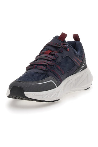 Graue und rote Champion Warrior Low Cut Shoe Fitnessschuhe