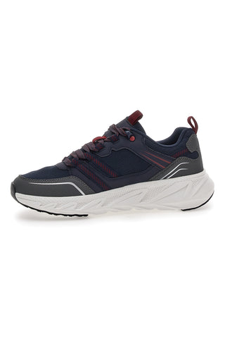 Graue und rote Champion Warrior Low Cut Shoe Fitnessschuhe