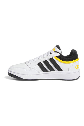 Weiße Sneakers mit schwarzen und gelben Details Adidas Hoops 3.0 K