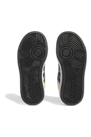 Weiße Sneakers mit schwarzen und gelben Details Adidas Hoops 3.0 K