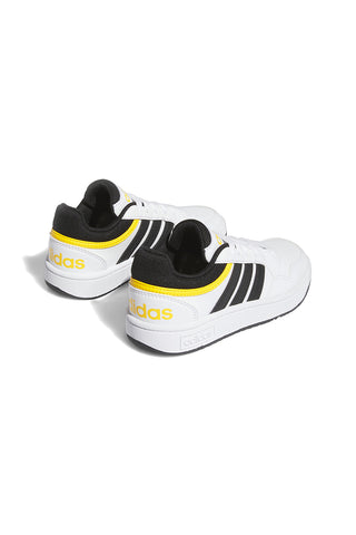 Weiße Sneakers mit schwarzen und gelben Details Adidas Hoops 3.0 K