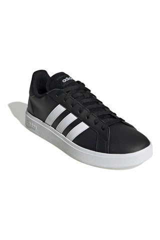 Schwarze Turnschuhe mit Adidas Grand Court Base 2.0-Schnürsenkeln