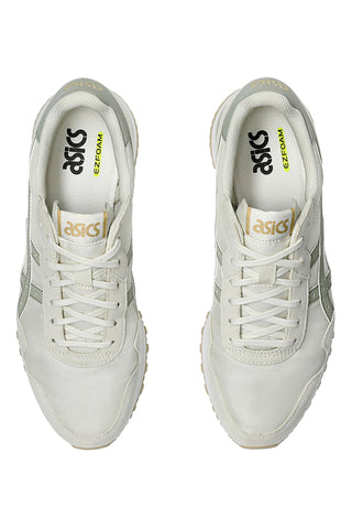 Cremefarbene und grüne Sneakers mit Ortholite-Einlegesohle ASICS Tiger Runner II