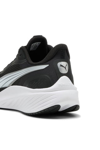 Puma Pounce Lite Laufschuhe in Schwarz und Weiß