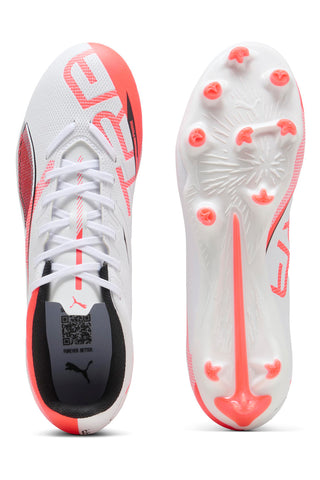 Weiße und rote Fußballschuhe mit Puma ULTRA 5 PLAY FG/AG-Stollen