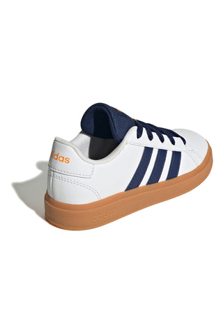 Weiße Sneakers mit Schnürsenkeln und blauen Seitenbändern Adidas GRAND COURT 2.0 K