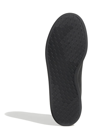 Sneakers nere con lacci Adidas URBAN COURT