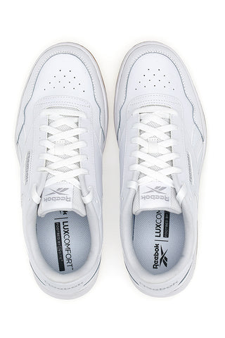 Weiße Sneakers mit Reebok Court Advance-Lederobermaterial
