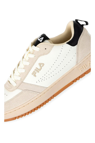 Beigefarbene Sneakers mit schwarzen Details FILA REGA