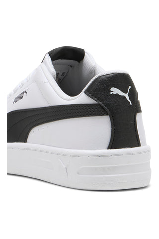 Puma Court Classic Clean Jr. Weiße Sneaker mit schwarzen Details