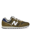 Olivgrüne Sneaker mit weißem New Balance Logo ML373XD2