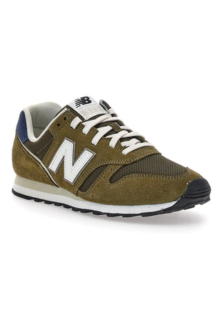 Olivgrüne Sneaker mit weißem New Balance Logo ML373XD2