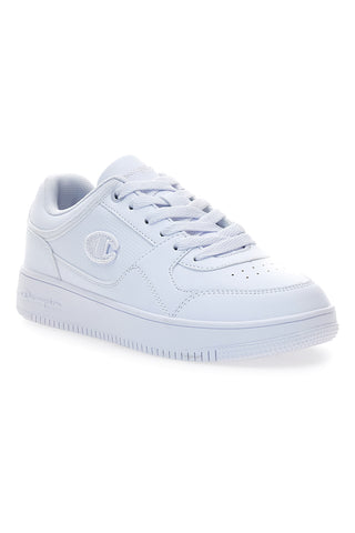Total weiße Sneakers mit Champion RD18 LOW B GS-Logo