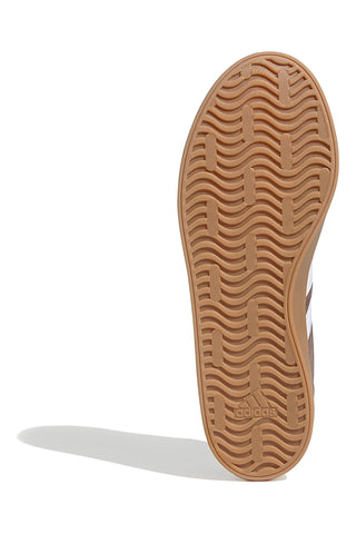 Sneakers marroni con strisce bianche e suola color gum Adidas VL Court 3