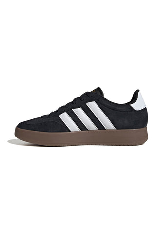 Schwarze Sneakers mit brauner Sohle und weißen 3-Streifen Adidas Barreda