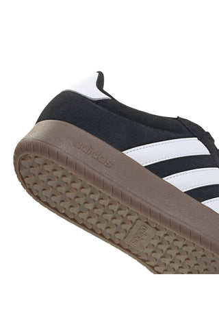 Schwarze Sneakers mit brauner Sohle und weißen 3-Streifen Adidas Barreda