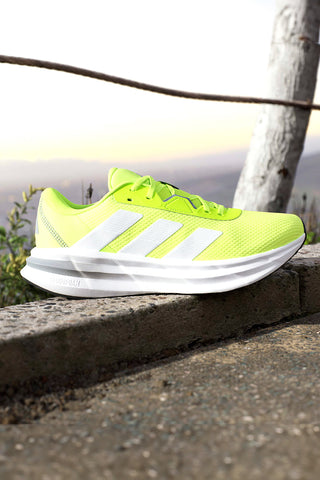 Sneakers running giallo fluo in mesh Adidas Galaxy 7 M