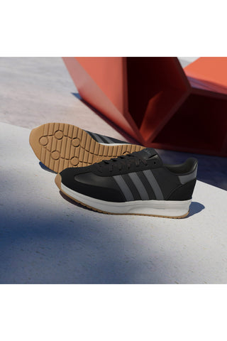 Sneakers nere con strisce grigie e suola ammortizzata Adidas Run 70s 2