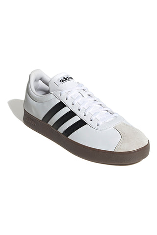 Adidas VL Court Base Weiße Sneaker mit verstärkter Zehenkappe und schwarzen Streifen