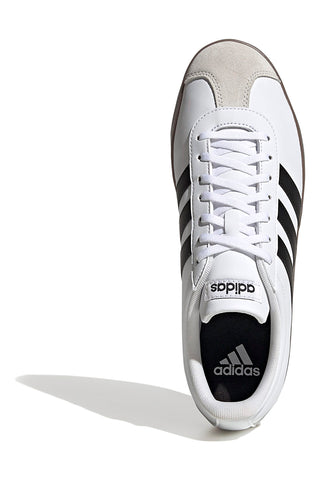 Adidas VL Court Base Weiße Sneaker mit verstärkter Zehenkappe und schwarzen Streifen