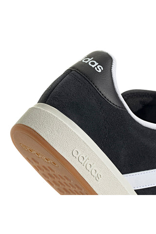 Sneakers nere con strisce bianche Adidas Grand Court Base 00s