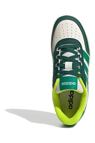 Adidas Breakbase J – Weiße und grüne Sneakers mit geprägtem Logo