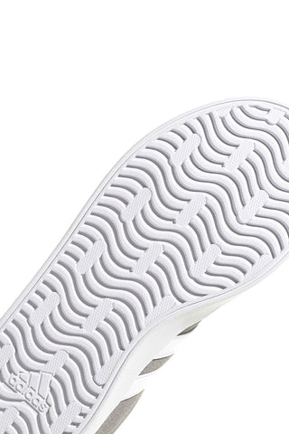 Sneakers grigie in suede con 3 strisce bianche Adidas VL Court 3.0 K