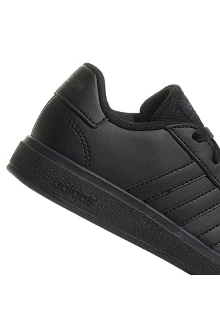Schwarze Adidas Grand Court 2 K-Sneaker mit monochromem Profil