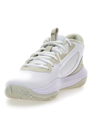Weiße Basketballschuhe Under Armour Lockdown 6 mit beigen Einsätzen und gepolsterter Sohle