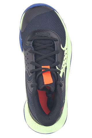 Under Armour GS Jet '23 Schwarze Basketballschuhe mit Limettendetails und blauer Außensohle