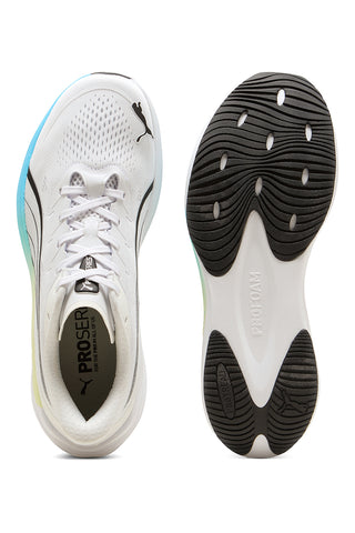 Weiße Laufschuhe aus Mesh mit farbverlaufender Sohle und Profoam-Dämpfung Puma Darter Pro 2