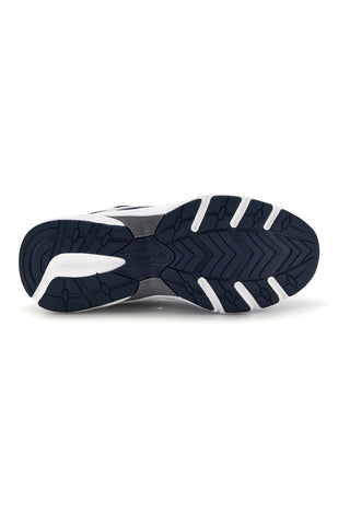 Weiße Turnschuhe mit marineblauen und silbernen Einsätzen Reebok Belwave