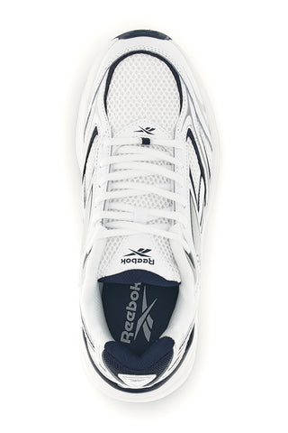 Weiße Turnschuhe mit marineblauen und silbernen Einsätzen Reebok Belwave