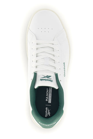 Weiße Turnschuhe mit grünen Lederdetails Reebok Court clean
