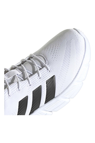 Leichte weiße Mesh-Sneakers mit elastischen Schnürsenkeln Adidas Cloudfoam Flex