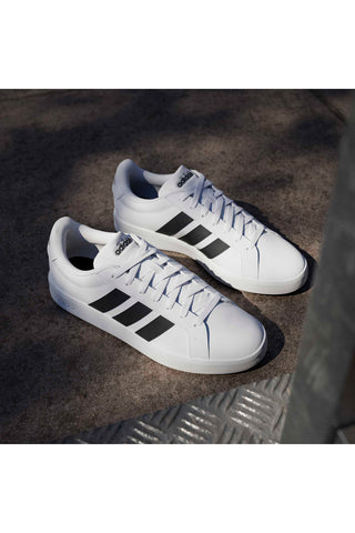 Weiße Sneakers mit schwarzen Streifen Adidas GRAND COURT BASE 3.0