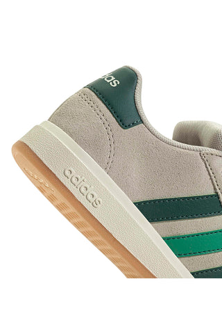 Beigefarbene Sneakers aus Wildleder Adidas Grand Court 00s