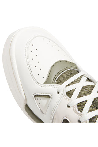 Weiße und grüne Adidas Midcity Low Sneaker