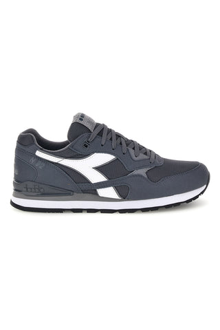Graue Sneaker mit kontrastierendem Diadora-Logo N.92