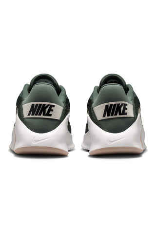 Grüne Nike Flex Train Sneaker