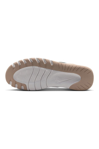 Grüne Nike Flex Train Sneaker