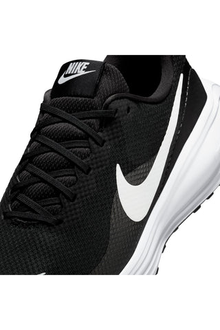 Sneakers nere Nike Revolution 8